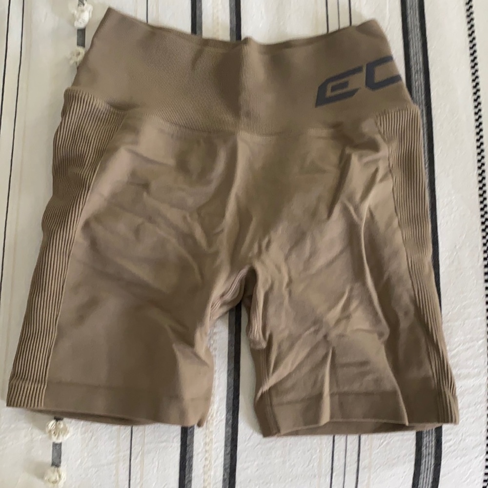 ECHT scrunch shorts